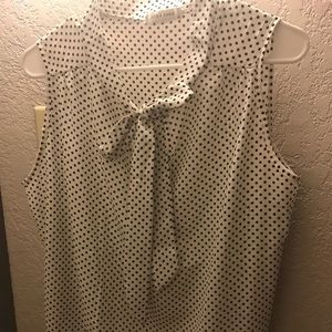 Tie neck polka dot top